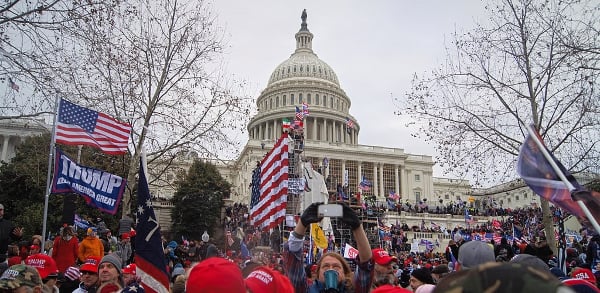 Outside during the U.S. Capitol during the Jan. 6, 2021, riot (Wikimedia Commons)